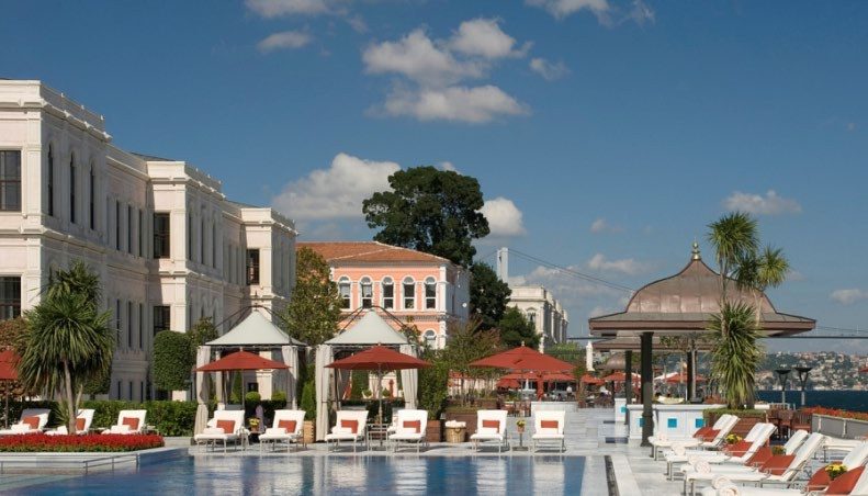 Pool terrace on the Bosphorus
