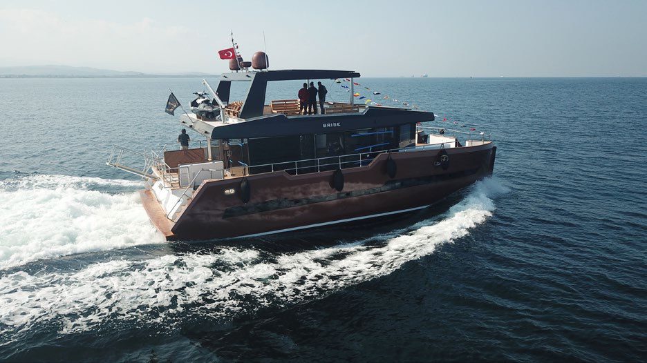 Brise under way