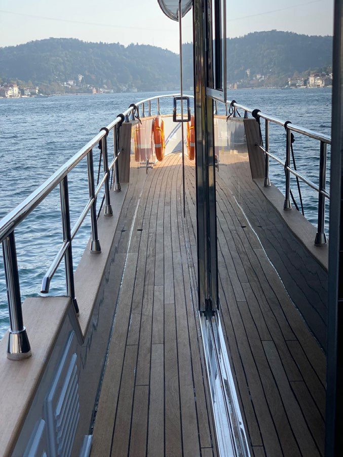 Side deck