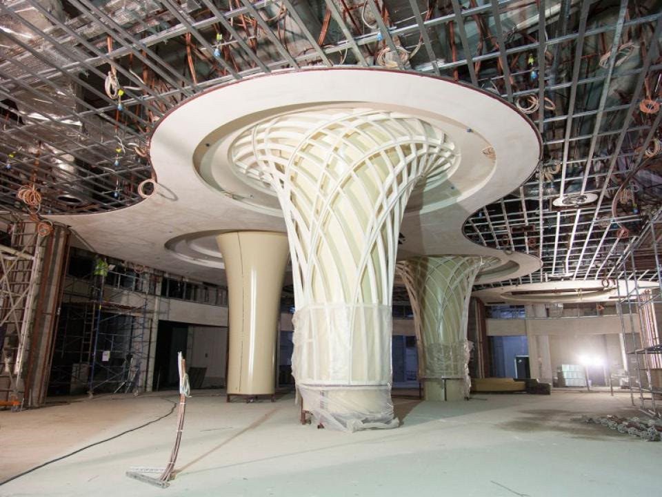 Tree column under construction